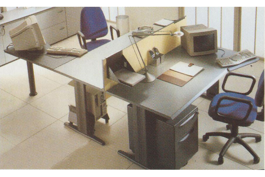 Staff-Desk_A303